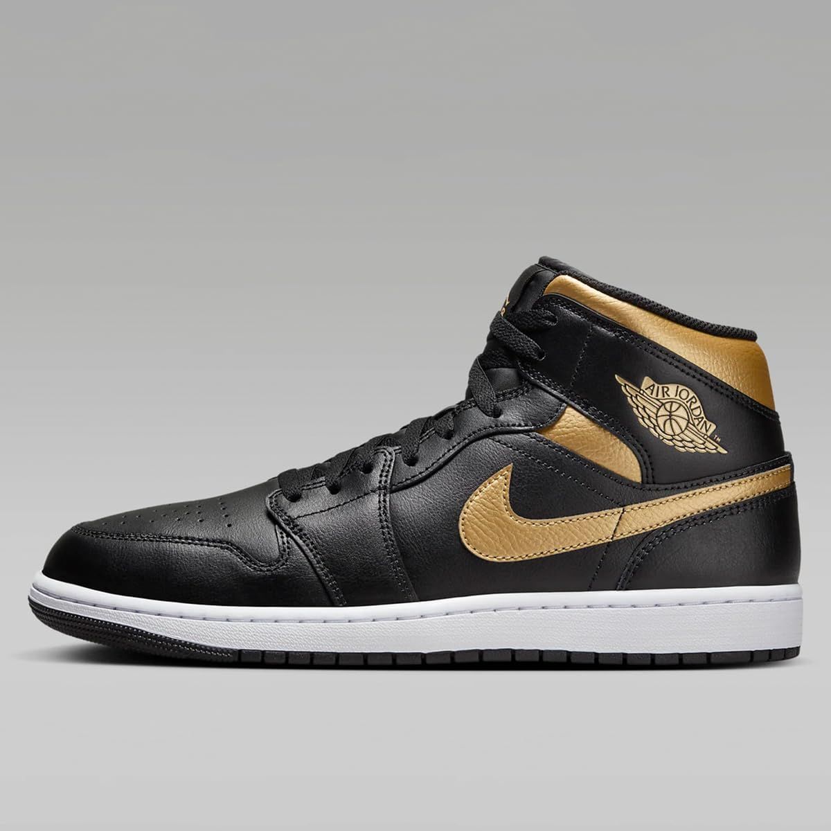 エアジョーダン1ミッド Amazon | [ナイキ] エア ジョーダン 1 ミッド AIR JORDAN 1 MID