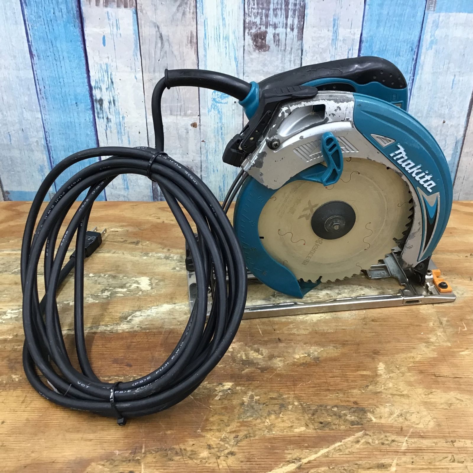 ☆マキタ(makita)190mm 丸のこ 5837BA【柏店】 - メルカリ