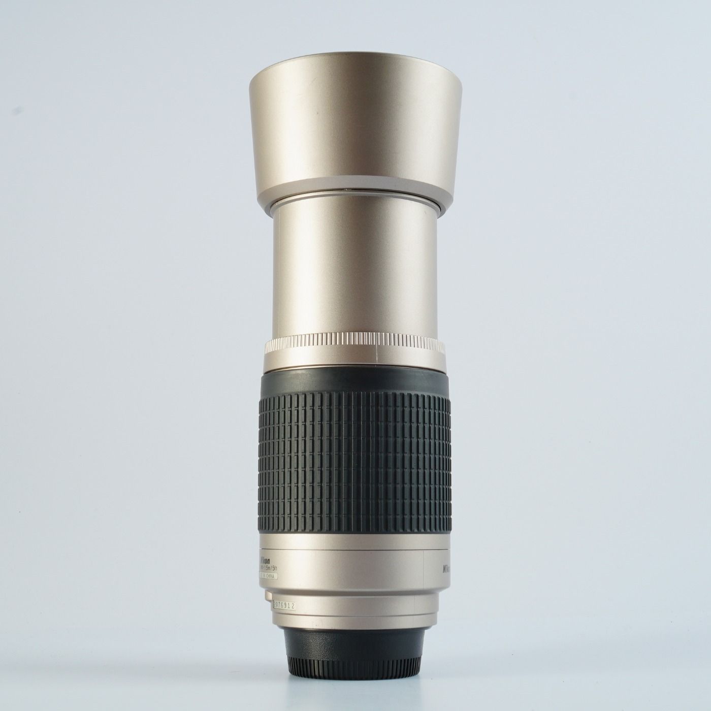 Nikon ニコン AF Nikkor 70-300mm F/4-5.6 G Silver ズームレンズ