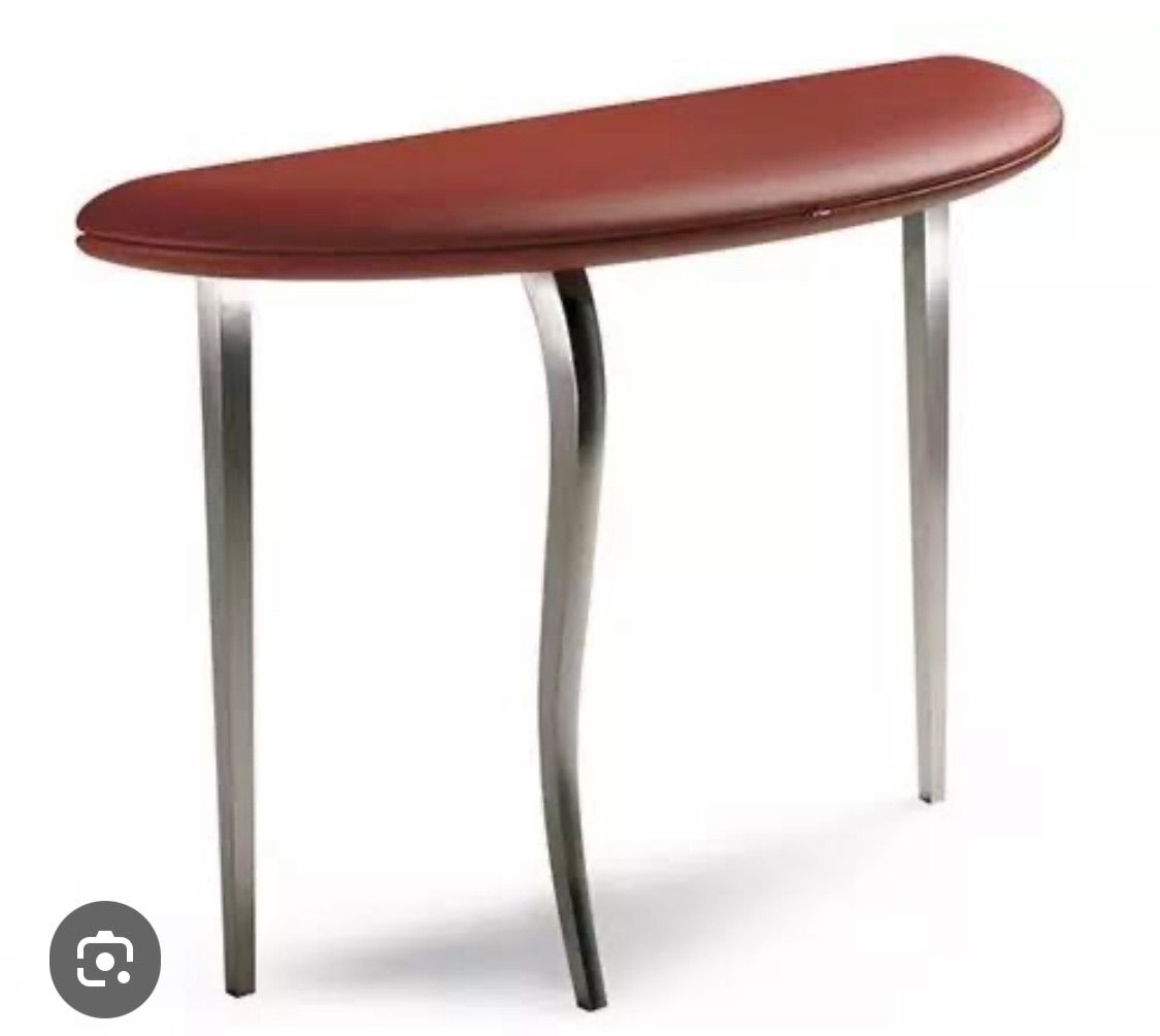 ポルトローナ　フラウ　高級レザー　サイドテーブル　美品 PoltronaFrau（ポルトローナ・フラウ）サイドテーブル楕円形