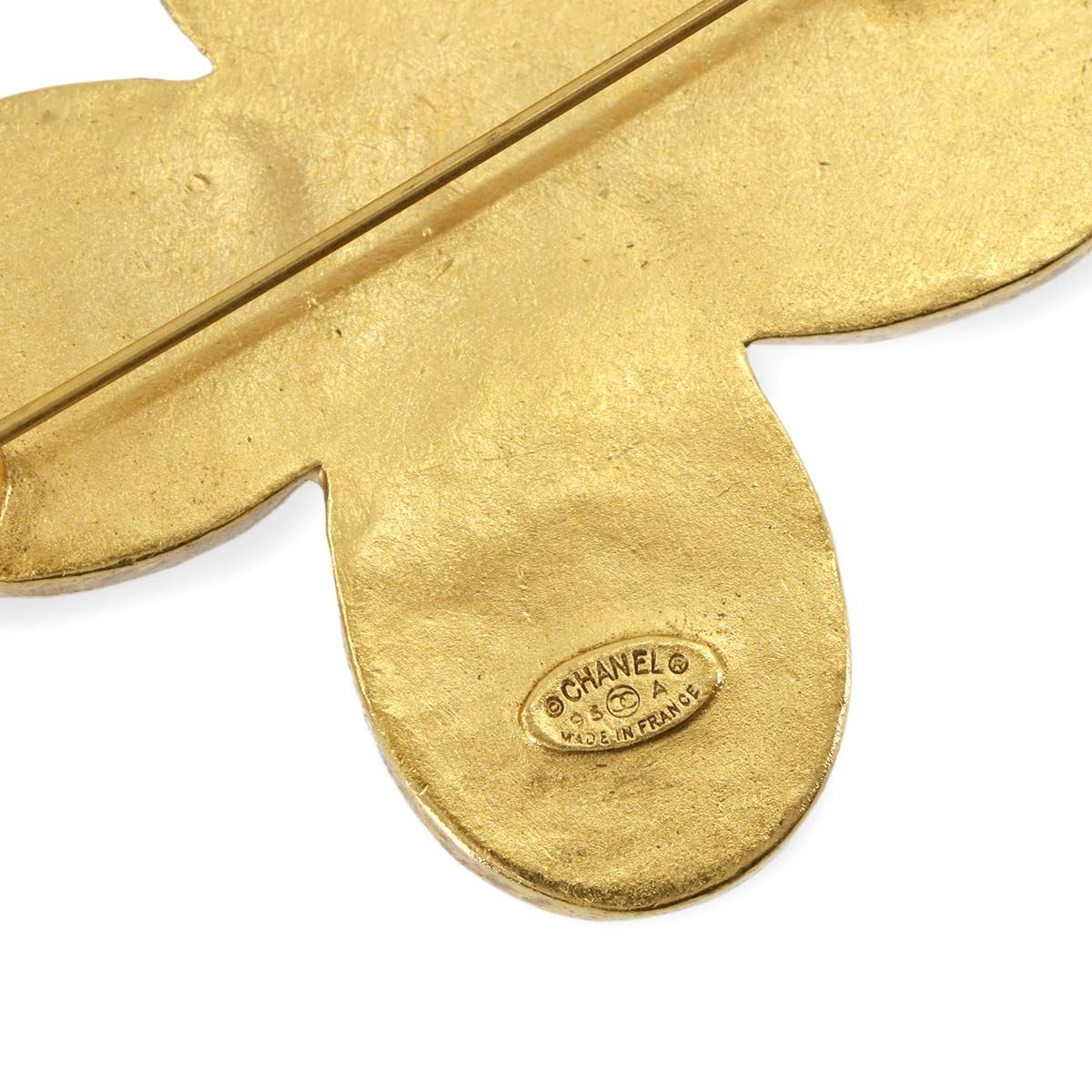 CHANEL クローバー型ブローチ 輝かしいココマーク♡クローバー【CHANEL】 ブローチ (CHANEL