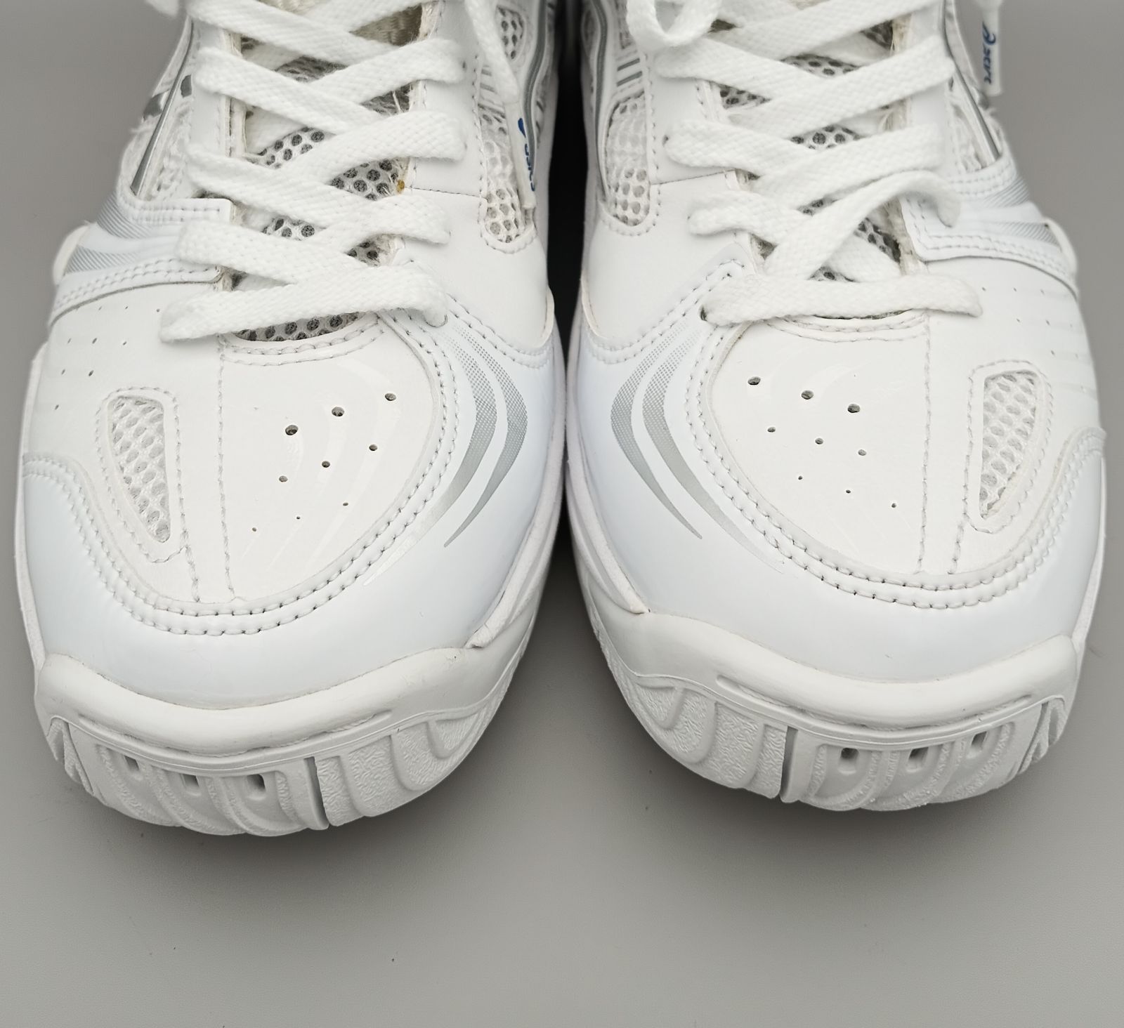 美品】asics アシックス ゲルバースト スウィープ2 ホワイト