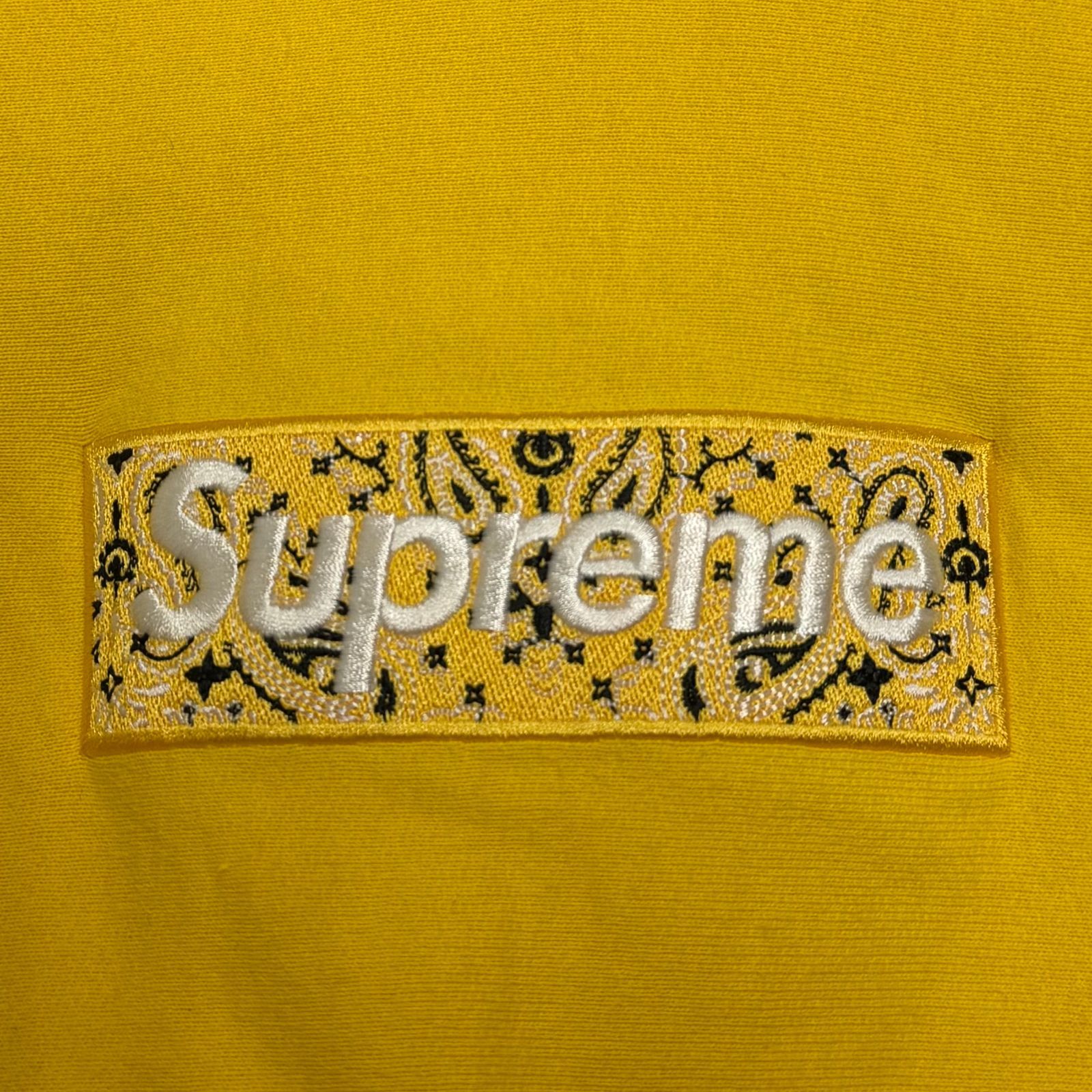 Supreme 19AW Bandana Box Logo Hooded Sweatshirt バンダナ Supreme 19AW Bandana Box Logo Hooded Sweatshirt バンダナ