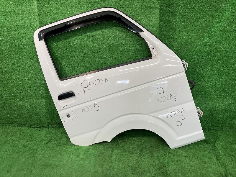 キャリィ DA16T 右フロントドア 特装ベース車キャブシャシーアオリなしエアコン付 セントラル M2A1 26U