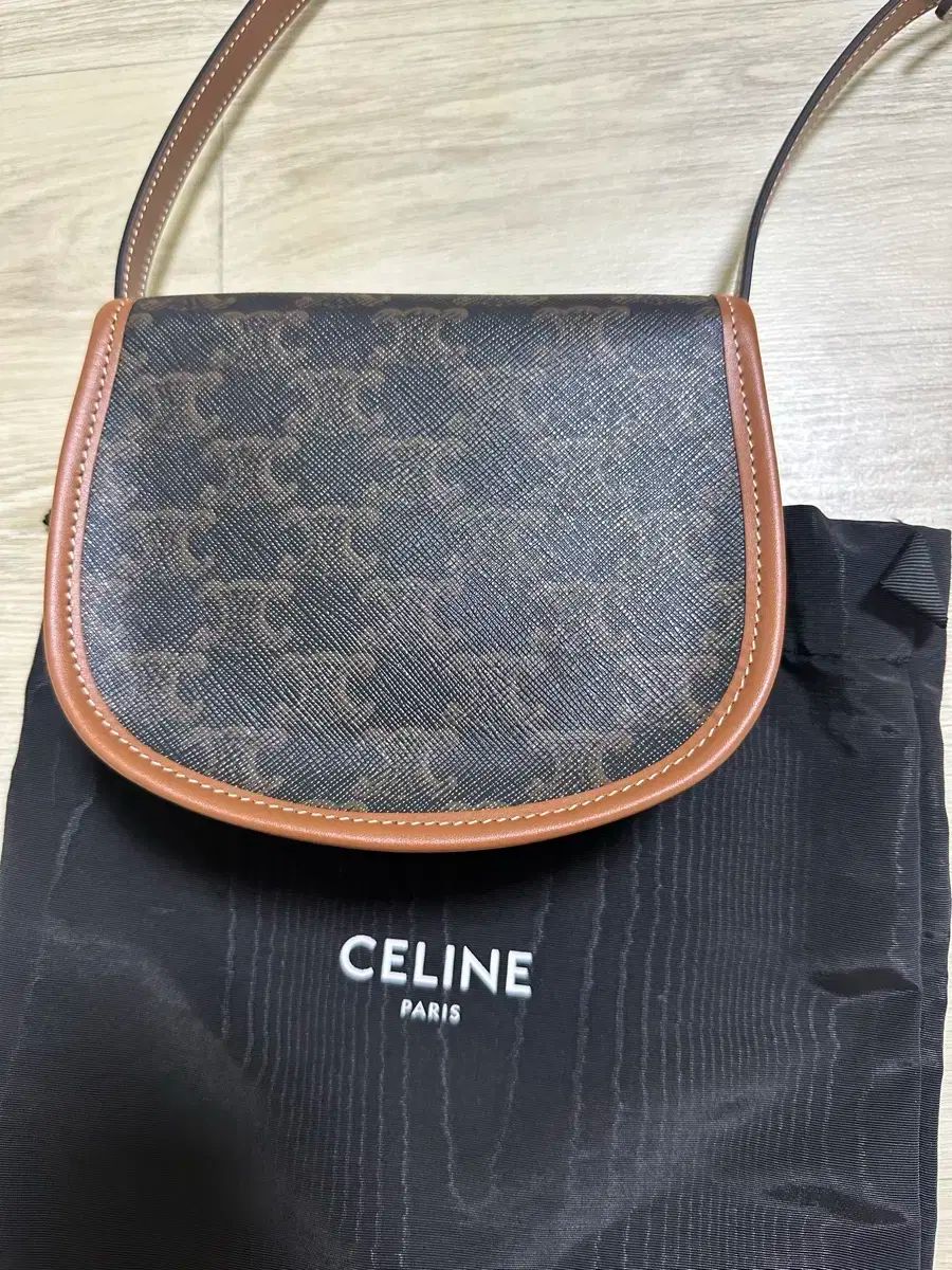 Celine セリーヌ ツリー トリンプ ミニ ベサチェ DECORATOM_COM_BR