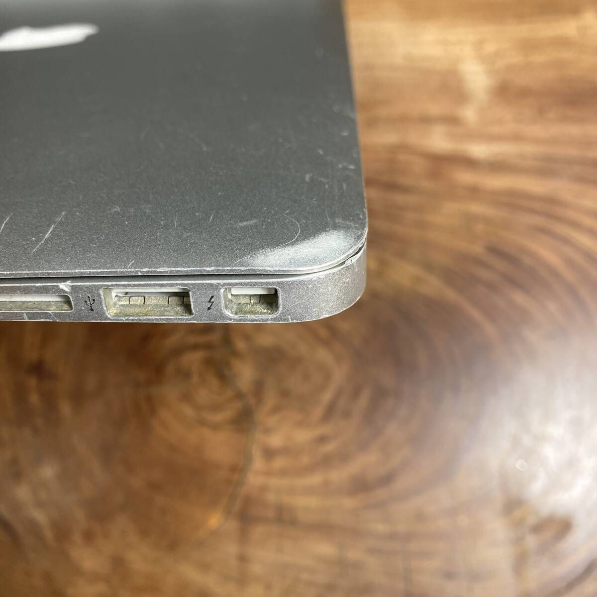 MacBook Pro SSD256GB 充放電22回 パソコンPC 充放電回数94回】 変り Apple MacBook Pro 13インチ 2020 ノート