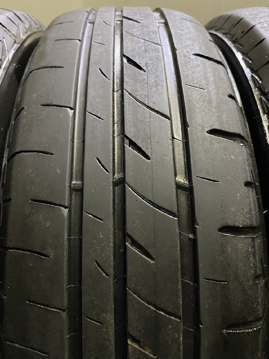 カローラアクシオ