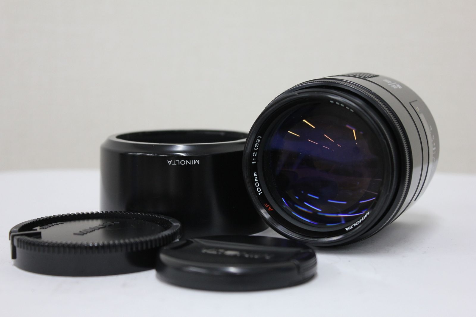 返品保証 ミノルタ Minolta AF 100mm F2 前後キャップ フード付き レンズ e3145