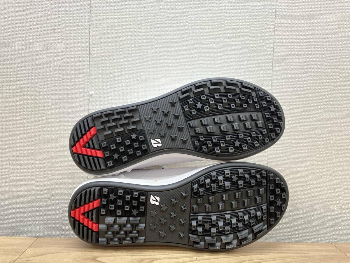 V12 ブリヂストン　コラボ　ゴルフシューズ　23.5 箱無し　スパイクレス V12 ブリヂストン コラボ ゴルフシューズ 23.5 箱無し スパイクレス