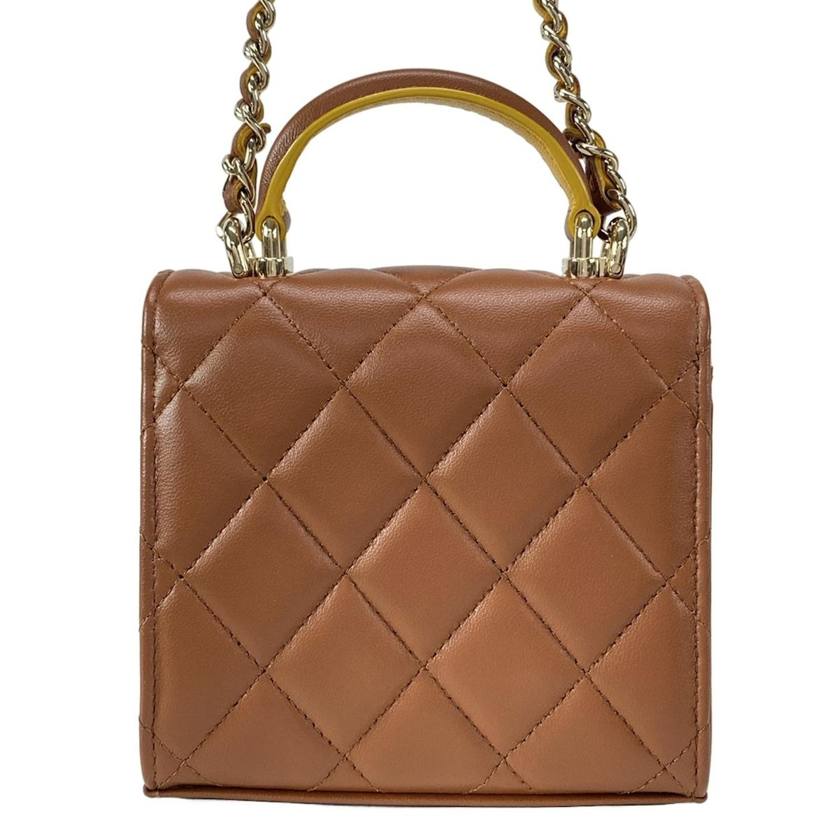 CHANEL ショルダーバッグ CHANEL シャネル 斜め掛けショルダーバッグ マトラッセ ハート