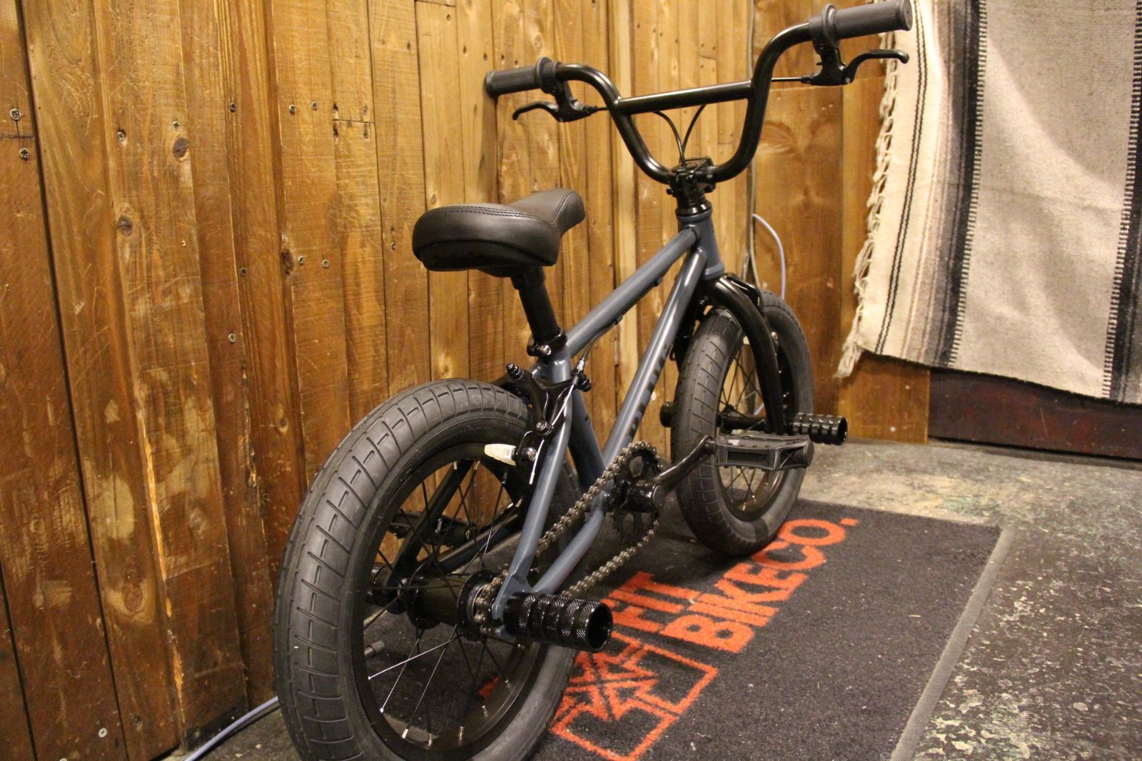 つやあり BMX 14インチ キッズ TNB PLUG 14 FAT TIRE ARMY - 通販