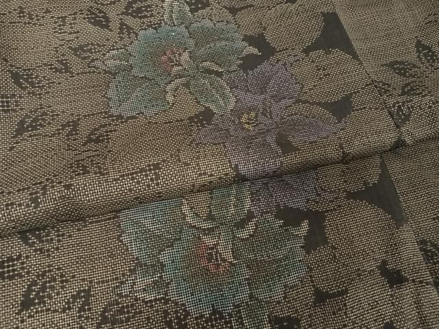 平和屋着物○本場大島紬 純泥染 9マルキ 草花文 くぼた織物謹製 証紙