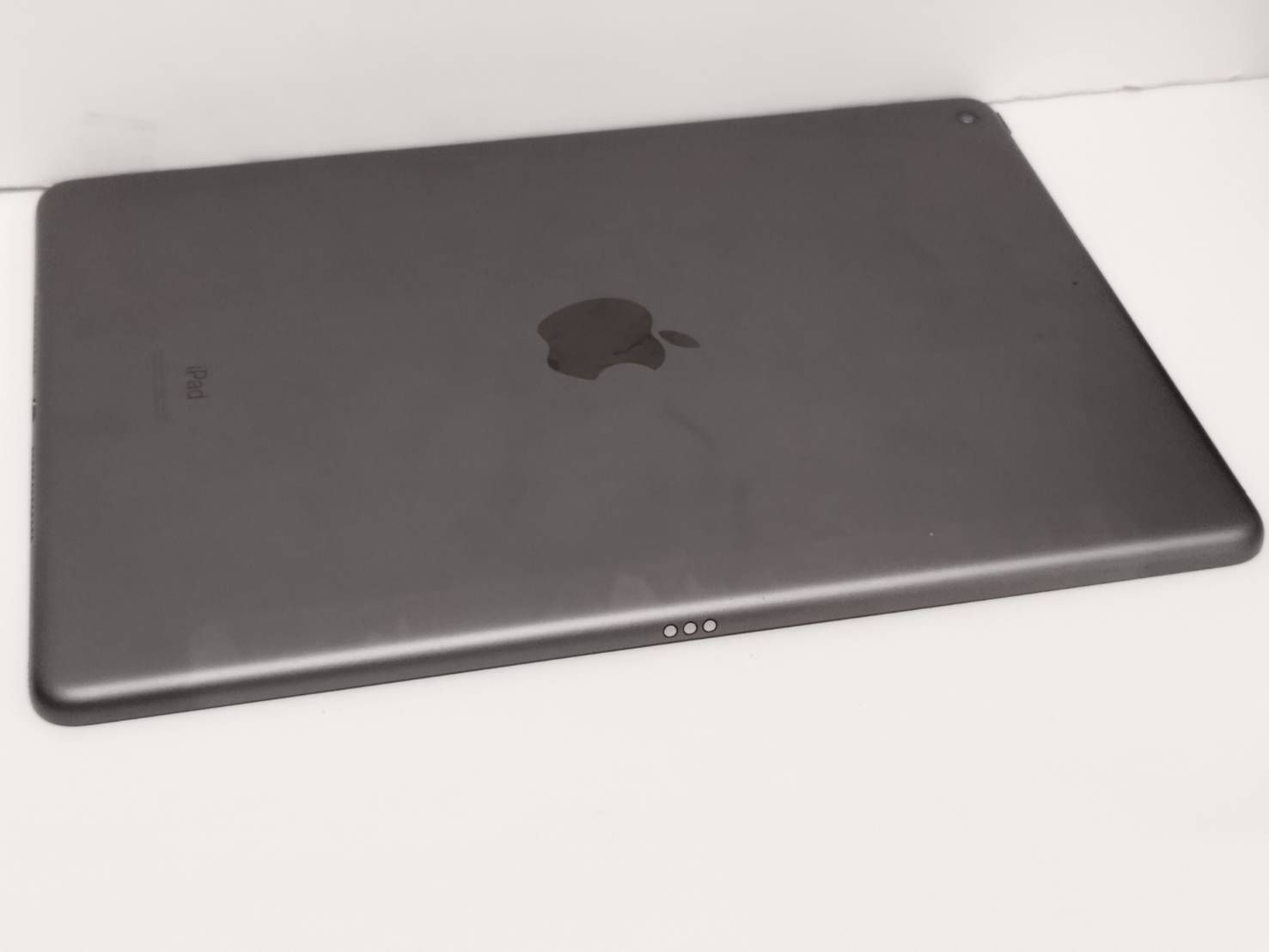 Wi-Fiモデル】iPad 第7世代/128GB/A2197〈MW772J/A〉