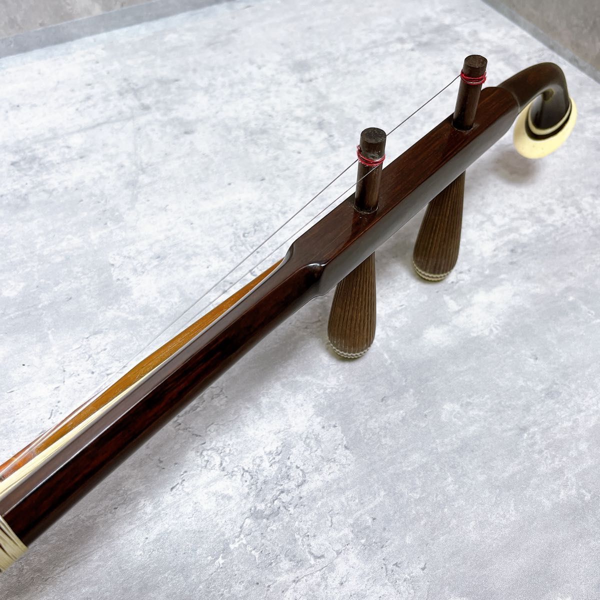 二胡 彩雲 蛇皮 ER-400 琴弦 セミハードケース付 弦楽器 工場 二胡