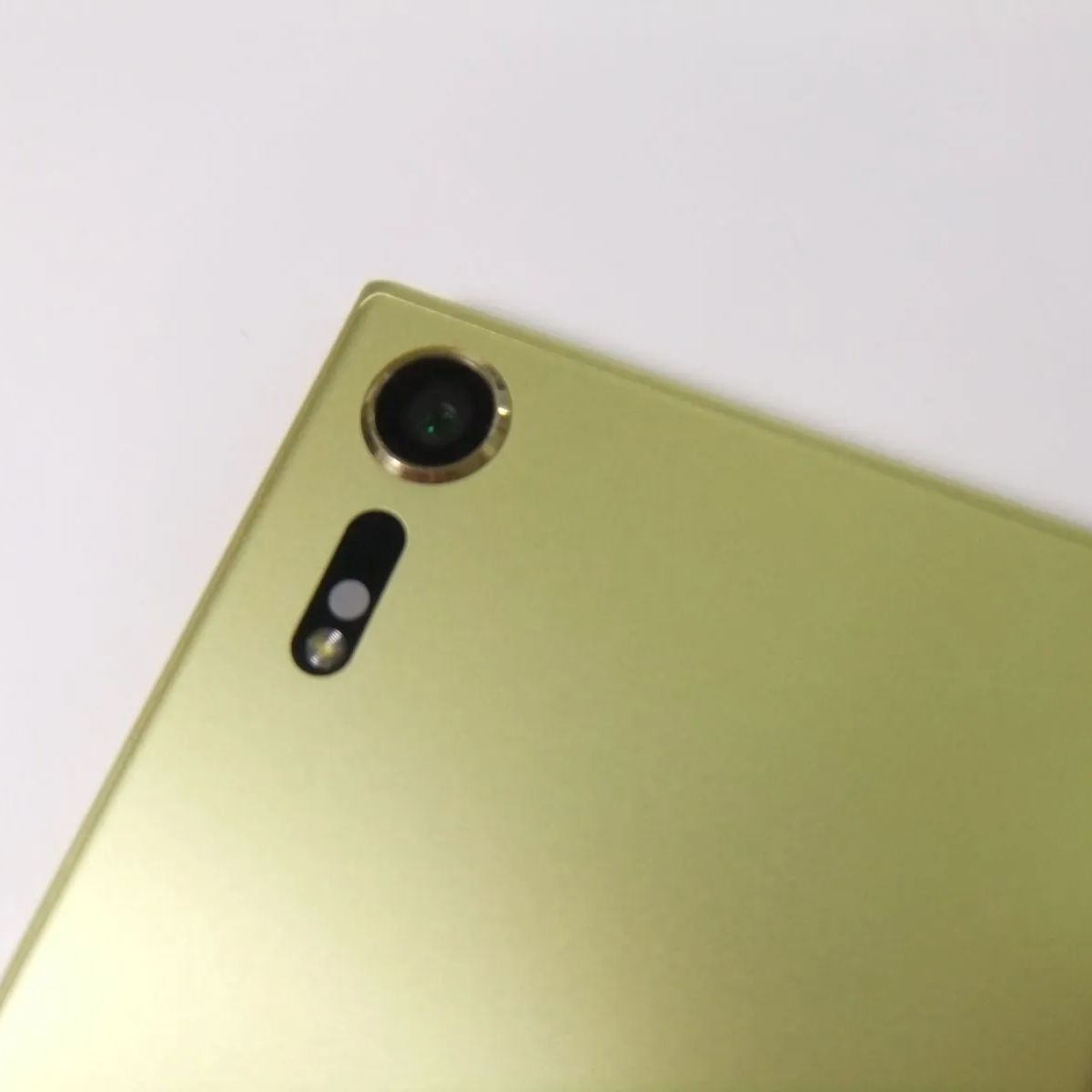 Xperia - xperia xzs 602SO シトラス ソフトバンク中古simロック解除済み 中古】 Xperia XZs 602SO シトラス SoftBank SIMロック解除済