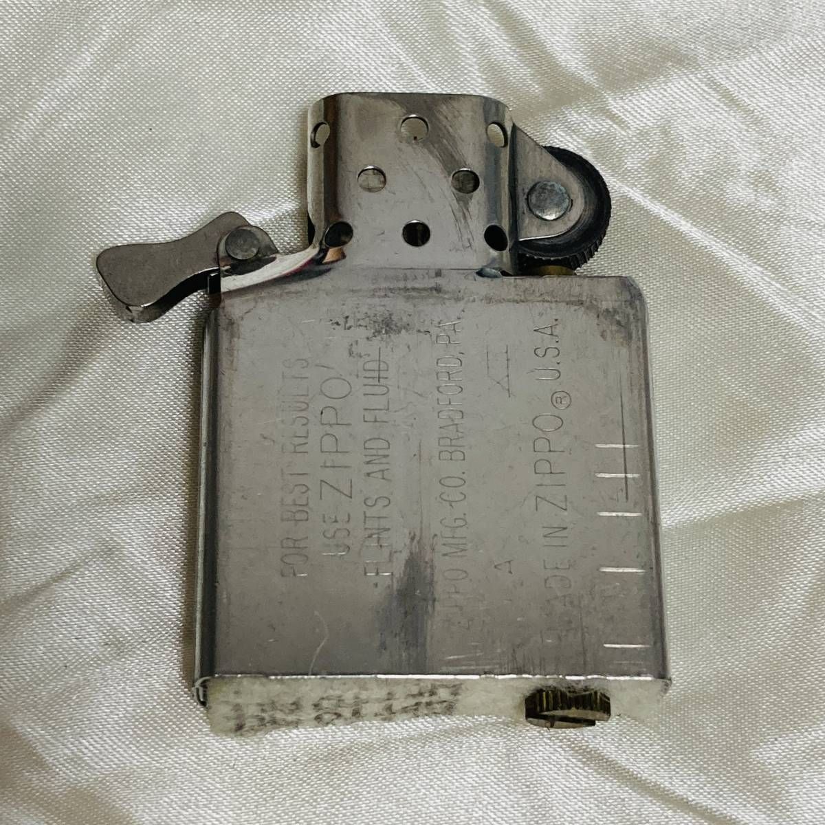 ZIPPO ジッポ オイルライター 1995年 NOSE ART SITTING PRETTY LIMITED 