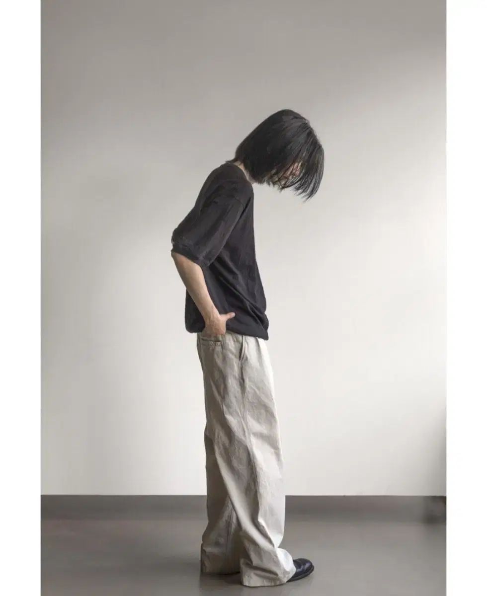 コナック Gonak ウォッシュド チノパンツ アイボリー