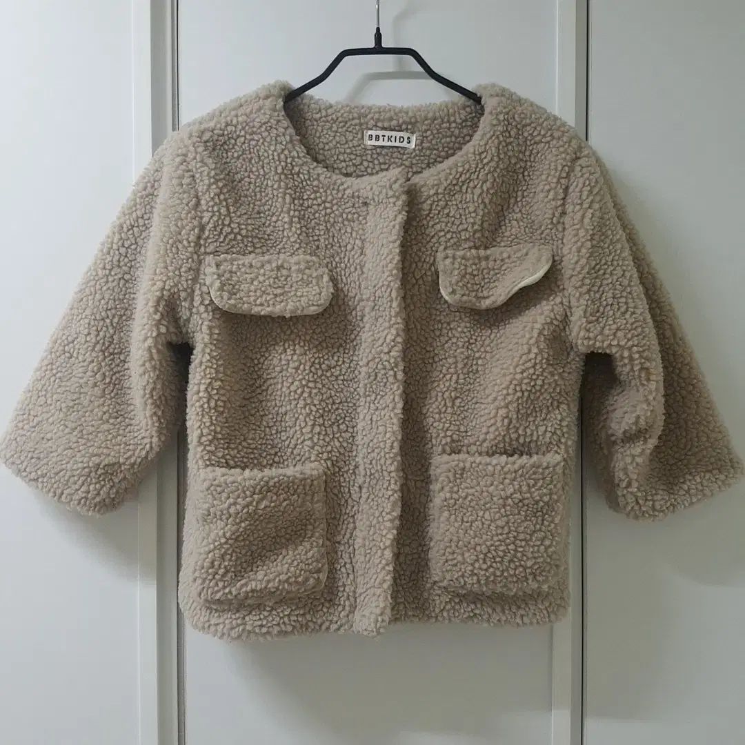 お得，限定SALE ベージュ トゥイーン ボアフリース ブルゾン その他