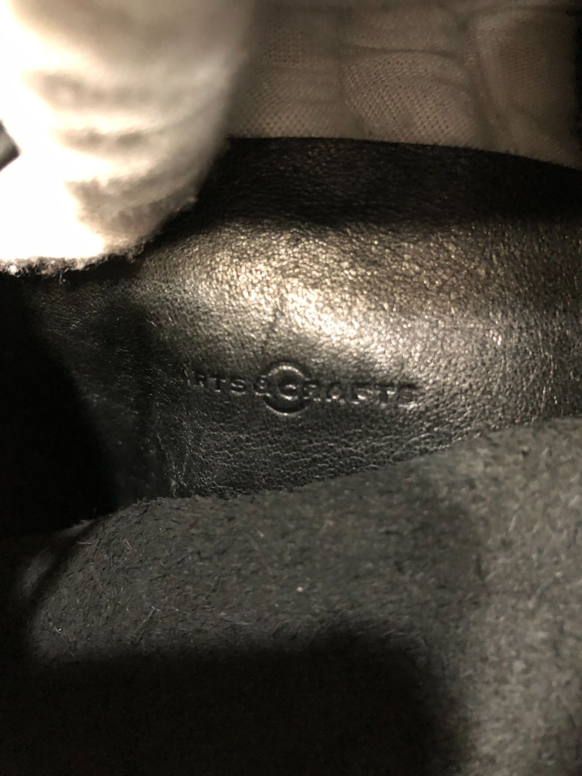 030172 ARTS&CRAFTS レザー ショルダー バッグ VEGETABLE HL FLAT  