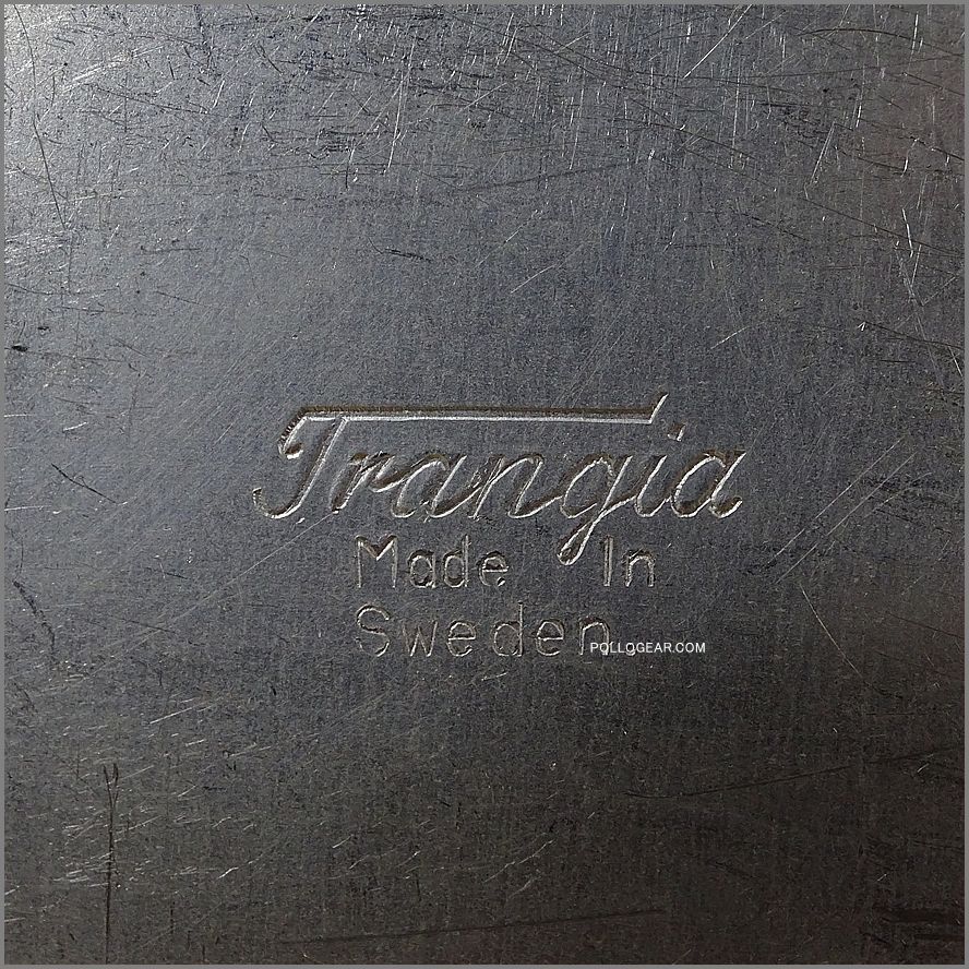 トランギア 筆記体ロゴ