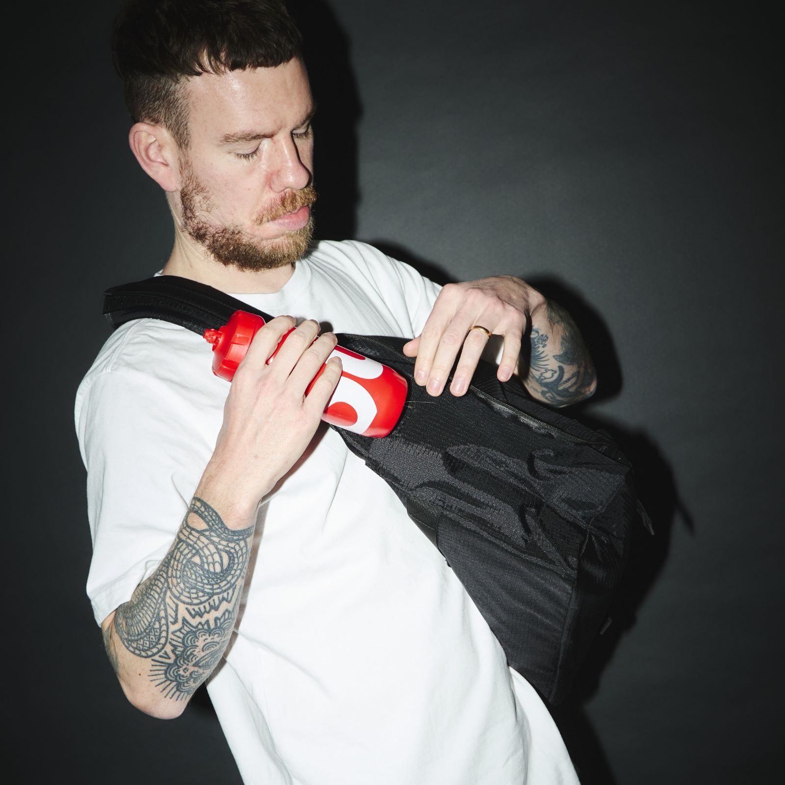 RIPSTOP MESSENGER