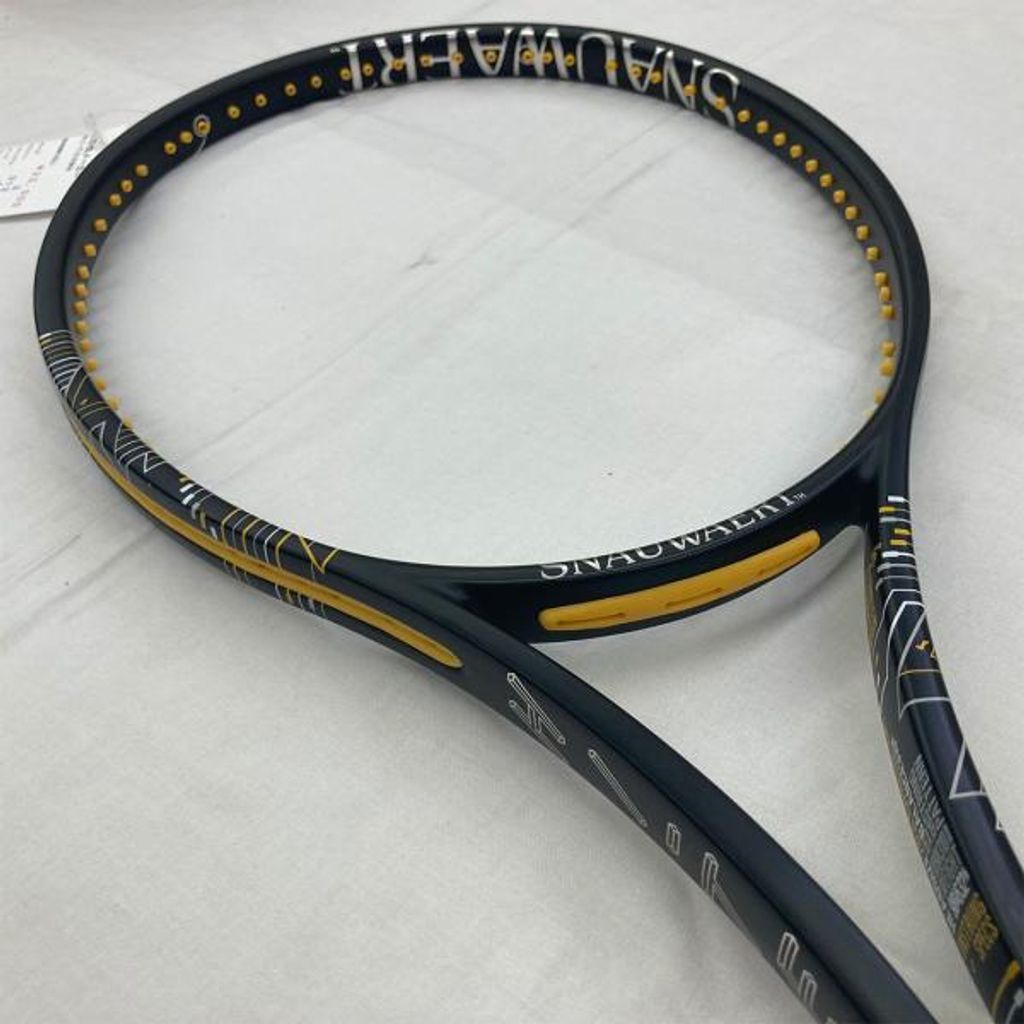 SNAUWAERT Hiten98 R グリップ2 テニスラケット 中古 SNAUWAERT HI-TEN98Rグリップ2テニスラケット ケース付き中古
