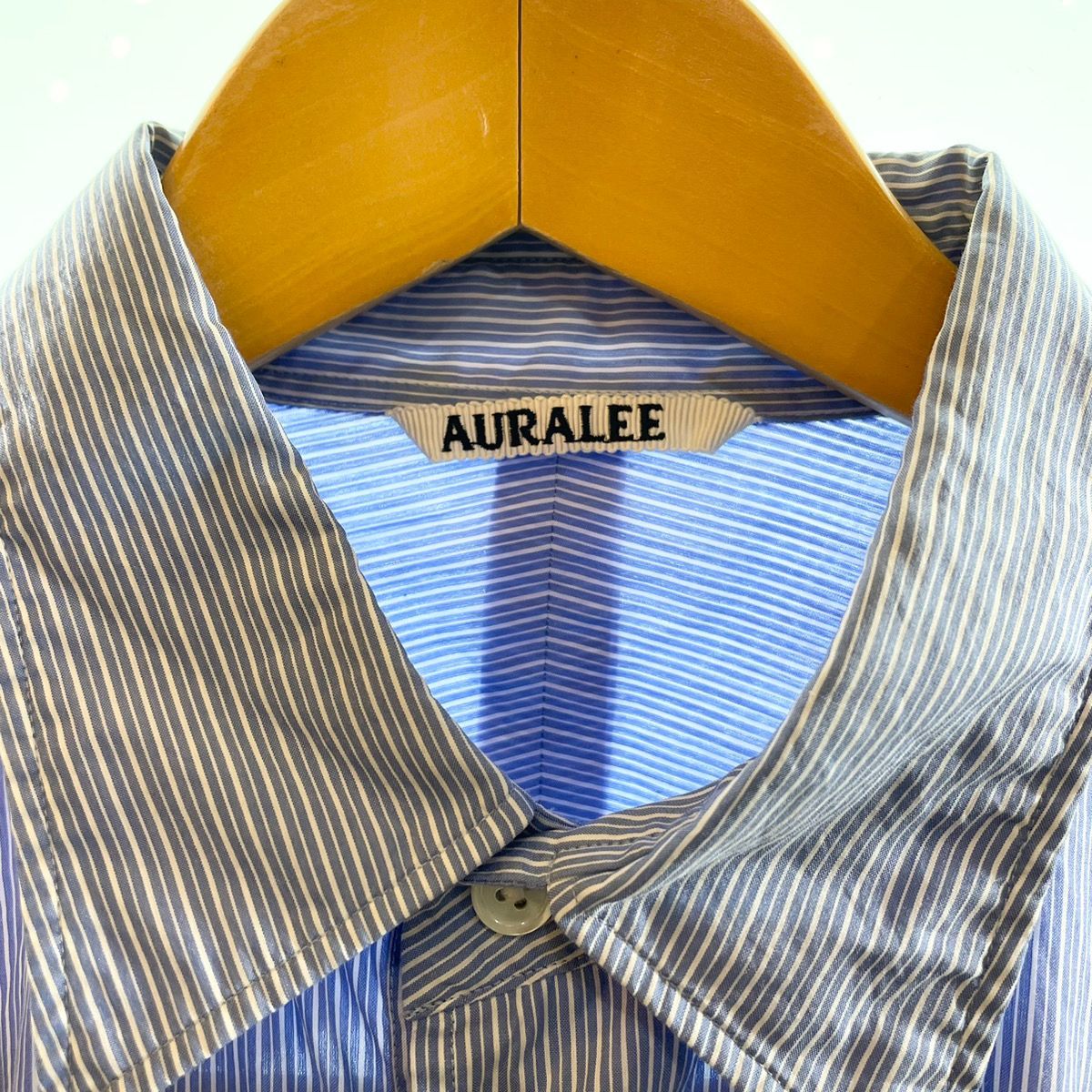 オーラリー AURALEE 19SS FINX SILK STRIPE SHIRTS フィンクス シルク ストライプ シャツ BLUE STRIPE  ブルー ストライプ A9SS01FS - メルカリ