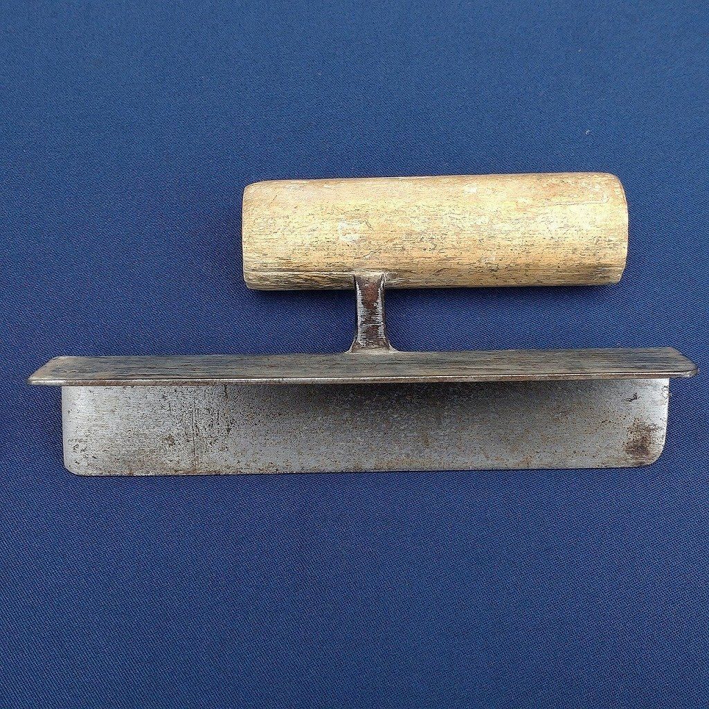 鏝の長さ約180㎜ 左官鏝