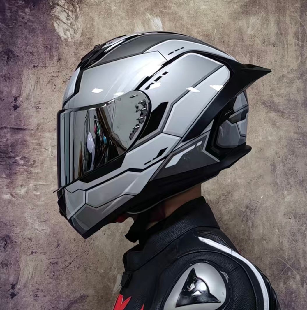 【送料無料】人気ガンダムデザインシステムフルフェイスヘルメットバイクヘルメットＭ－XXL