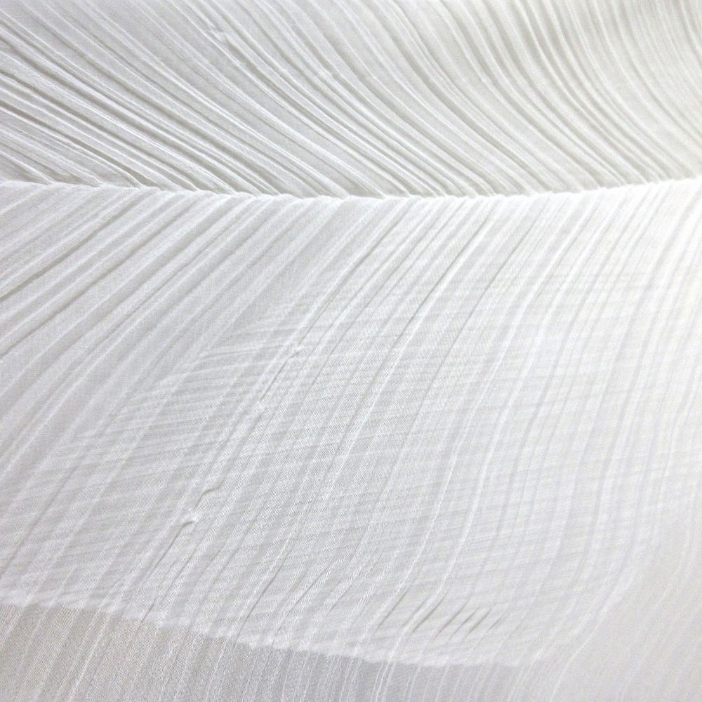 PLEATS PLEASEプリーツプリーズ　ストール　ベージュホワイト 美品 PLEATS PLEASE ISSEY MIYAKE プリーツプリーズ イッセイ