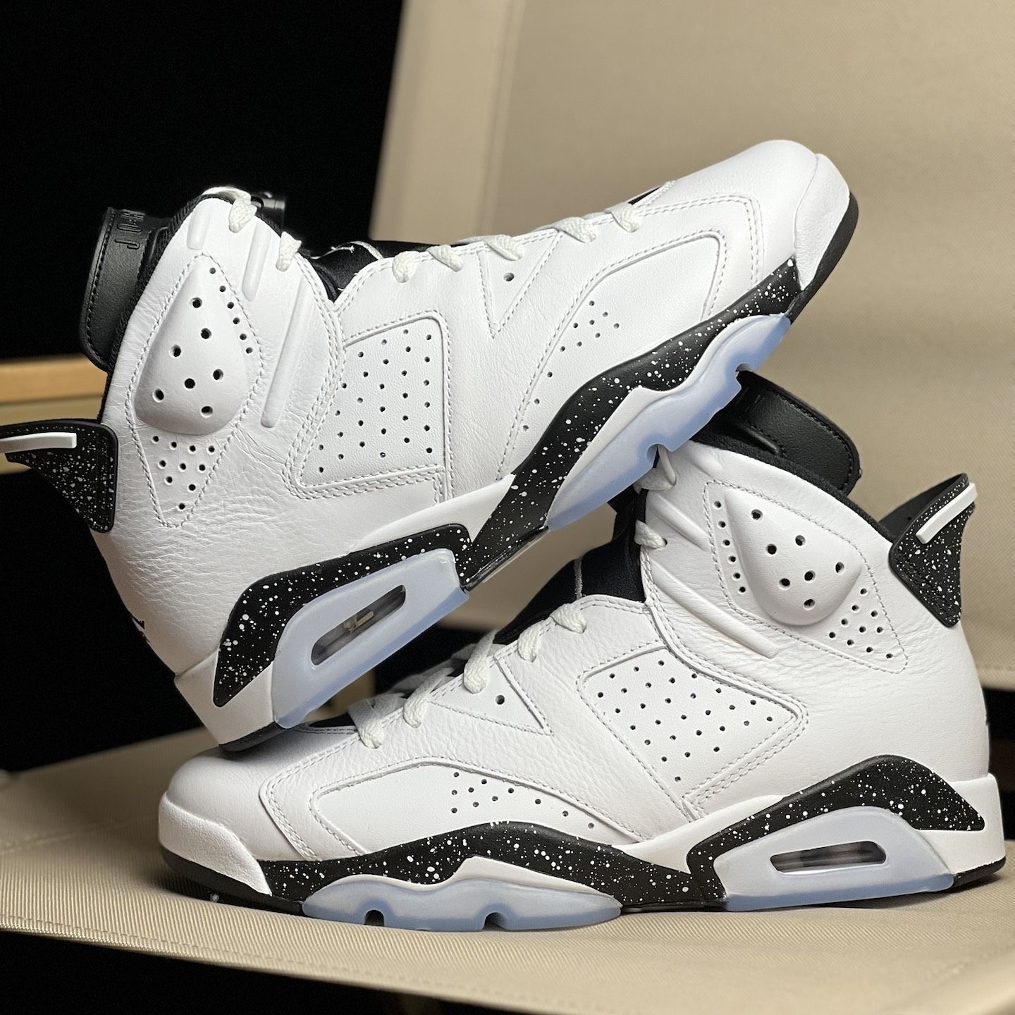 ナイキ エアジョーダン6 リバースオレオ CT8529-112 NIKE AIR JORDAN 6 REVERSE OREO - メルカリ