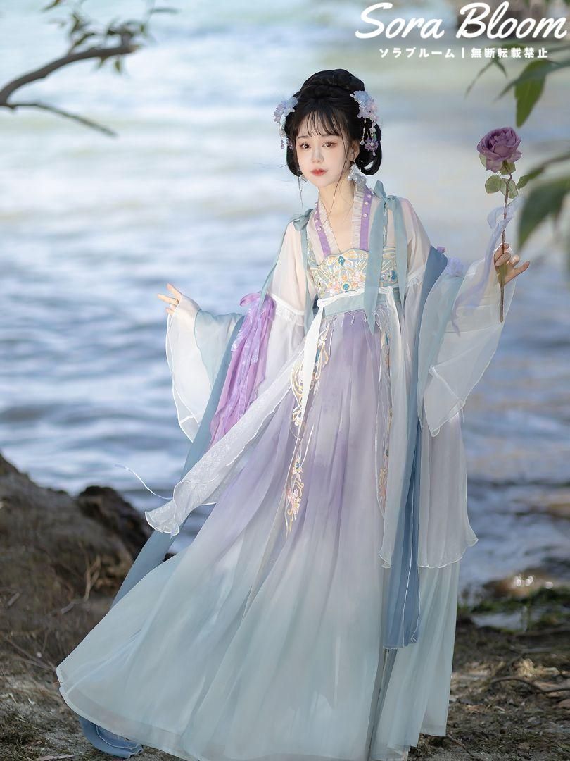女装