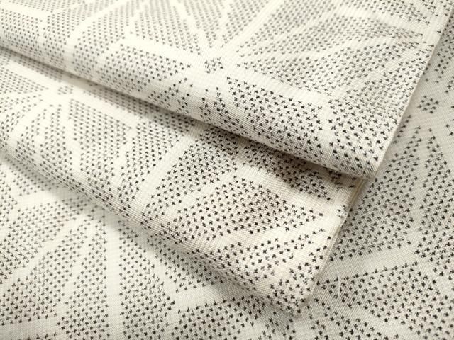 平和屋着物●本場大島紬　白大島　7マルキ　麻の葉文様　正絹　逸品　CAAS7207yc 平和屋着物○本場大島紬 白大島 7マルキ 麻の葉文様 正絹 逸品