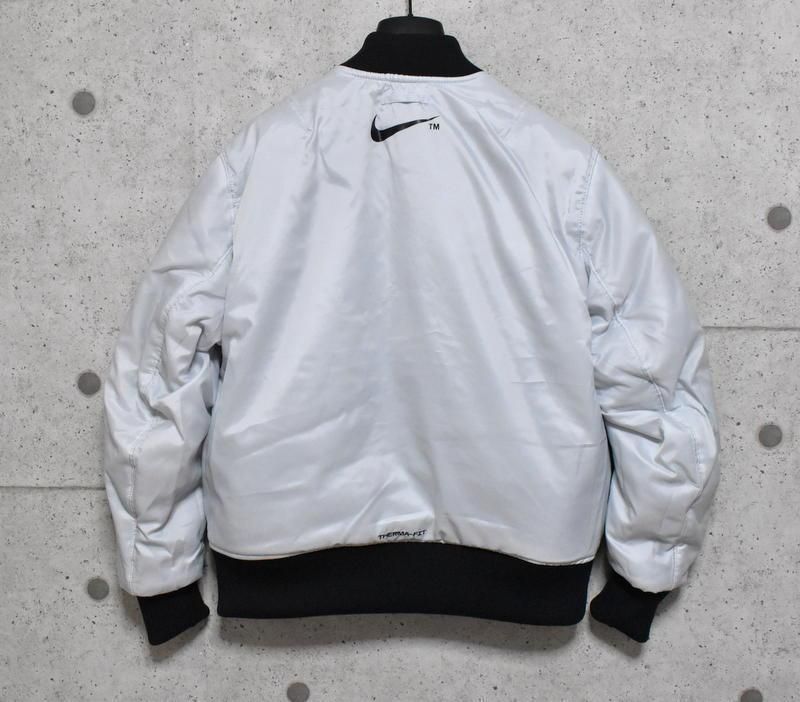 NIKE SYNFL SWOOSH ボンバージャケット L XL 2XL MA-1 中綿 DR7021-010 シンセティックフィル スウッシュ  BOMBER - メルカリ