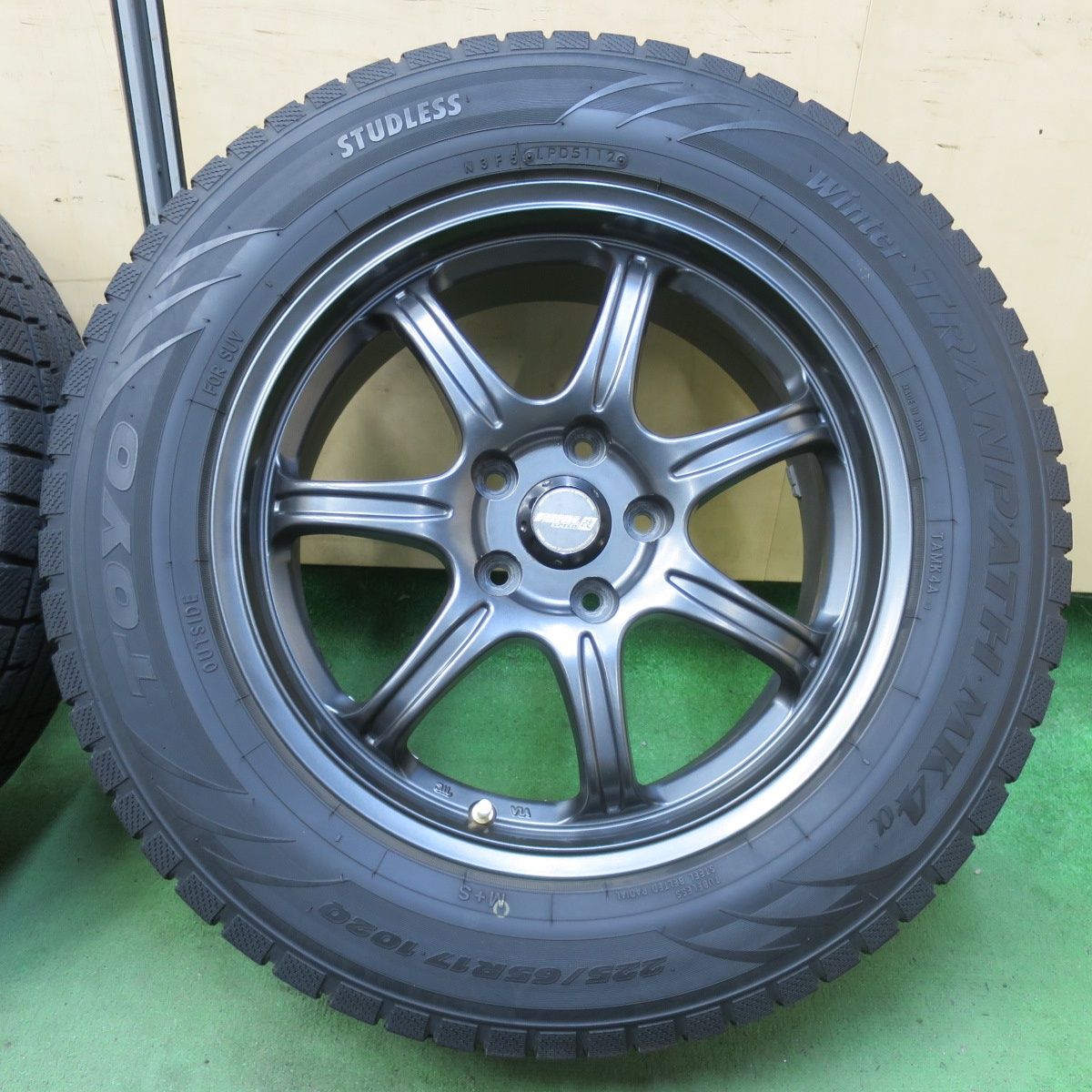 キレイ FAINAL SPEED 改 225|65R17 スタッドレス トーヨー ウインター トランパス MK4α 17インチ ファイナルスピード PCD114.3|5H 5100901イス TRITUETUBI_COM