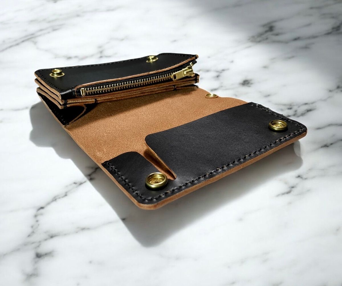 栃木レザー 茶芯黒