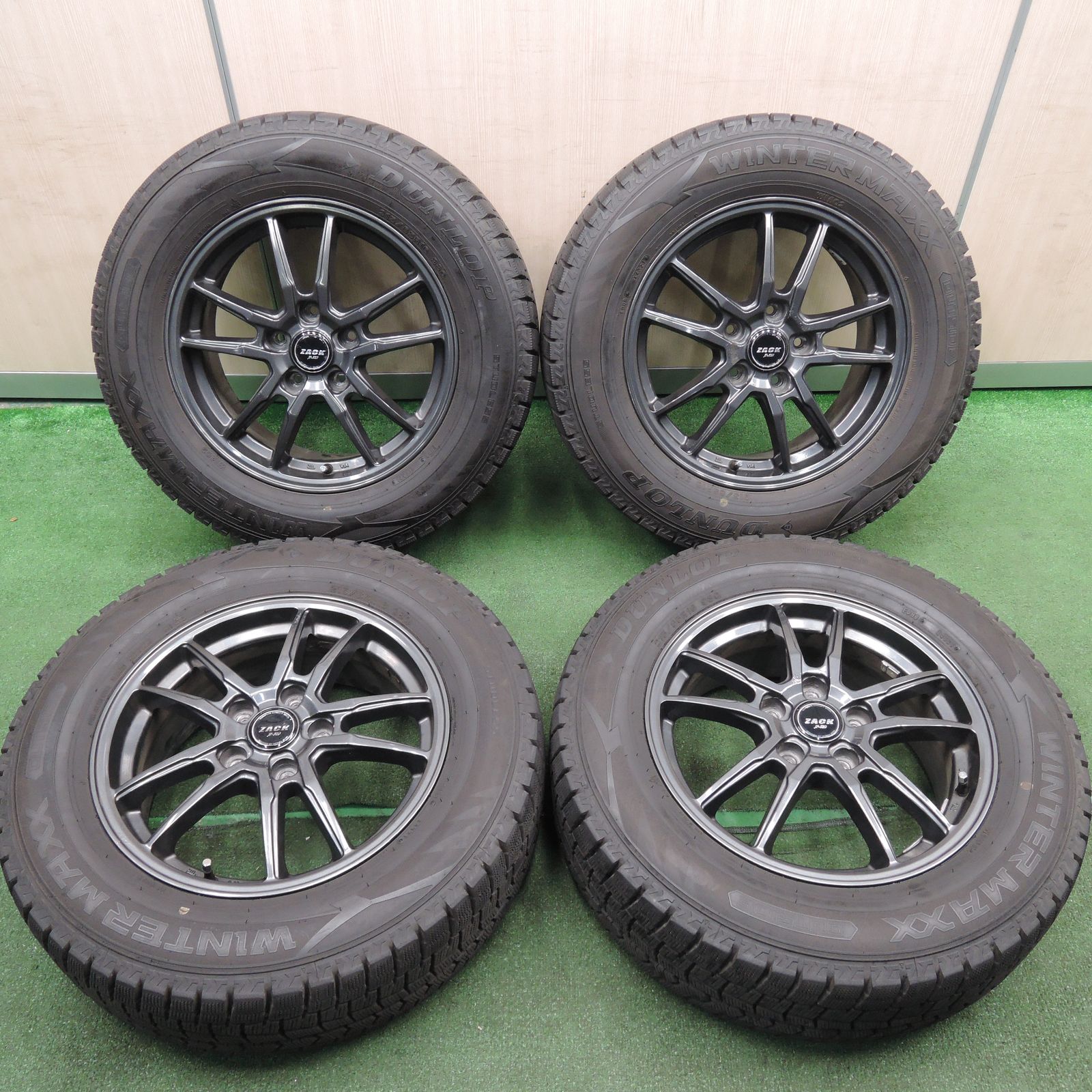 *送料無料*バリ溝！21年！9.5分スタッドレス 215/65R16 ダンロップ ウインターマックス WM02 ZACK JP-520 MONZA ザック 16インチ PCD114.3/5H4010710TNス