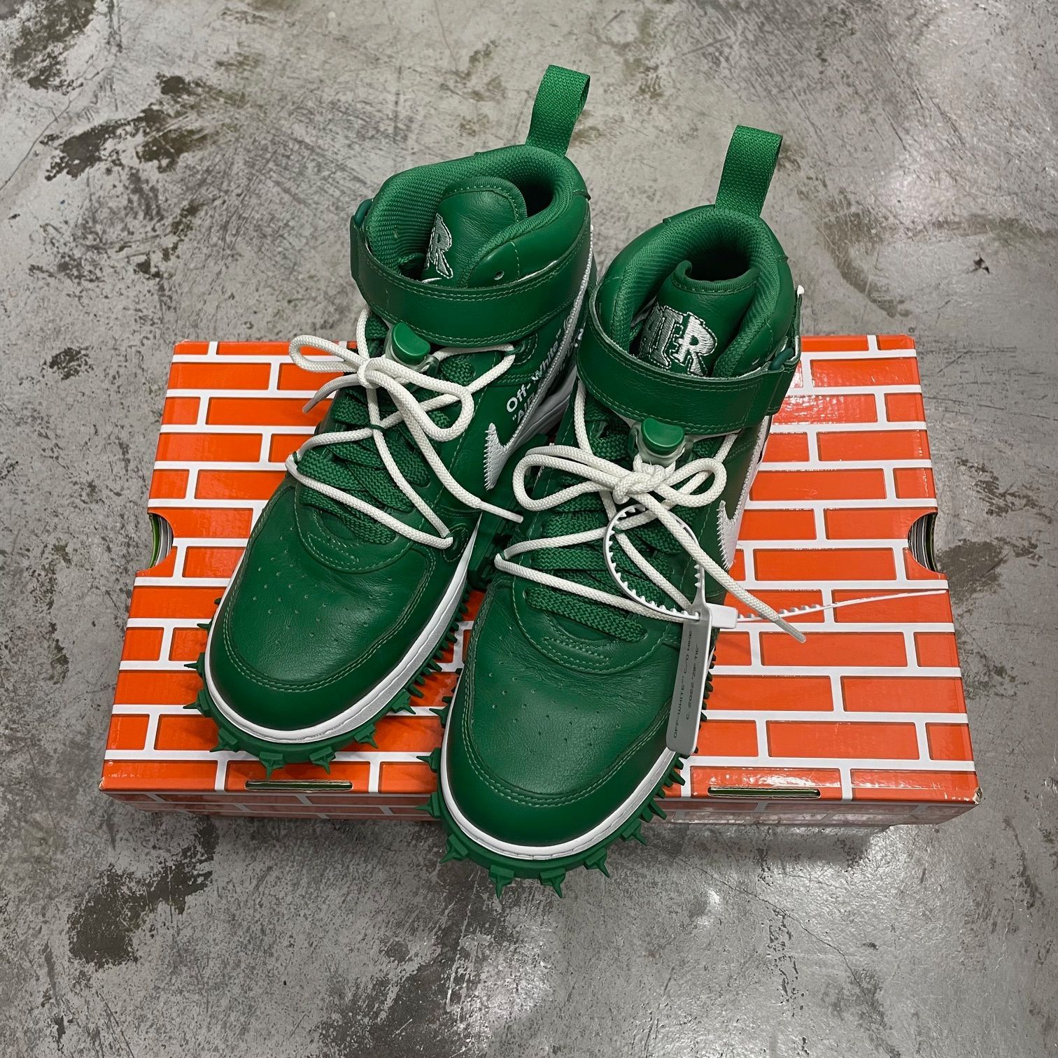 Off-White Nike Air Force 1 Mid SP LTHR Pine Green DR0500-300 