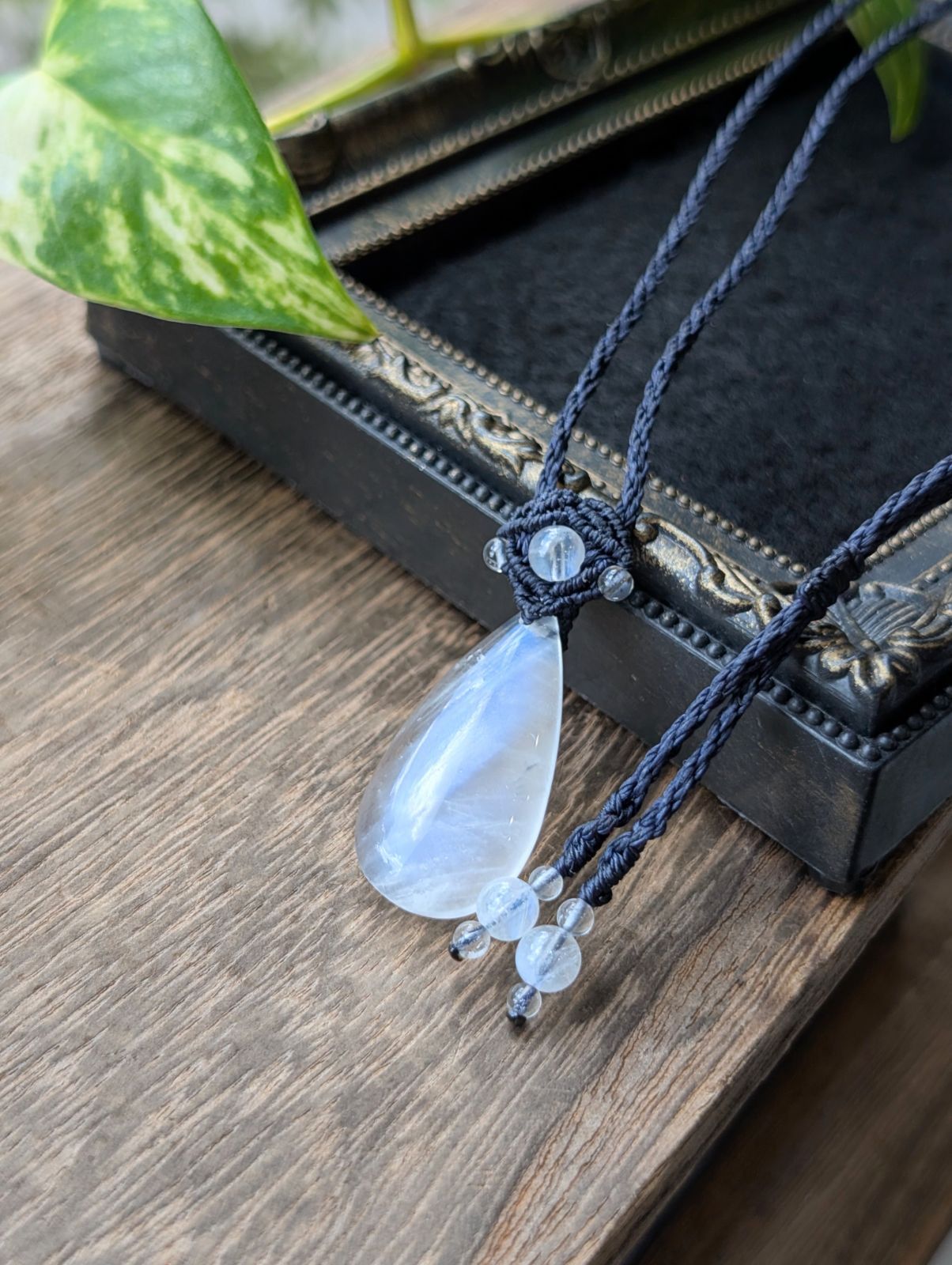 ☆High Quality Stone☆レインボームーンストーン・ホワイト