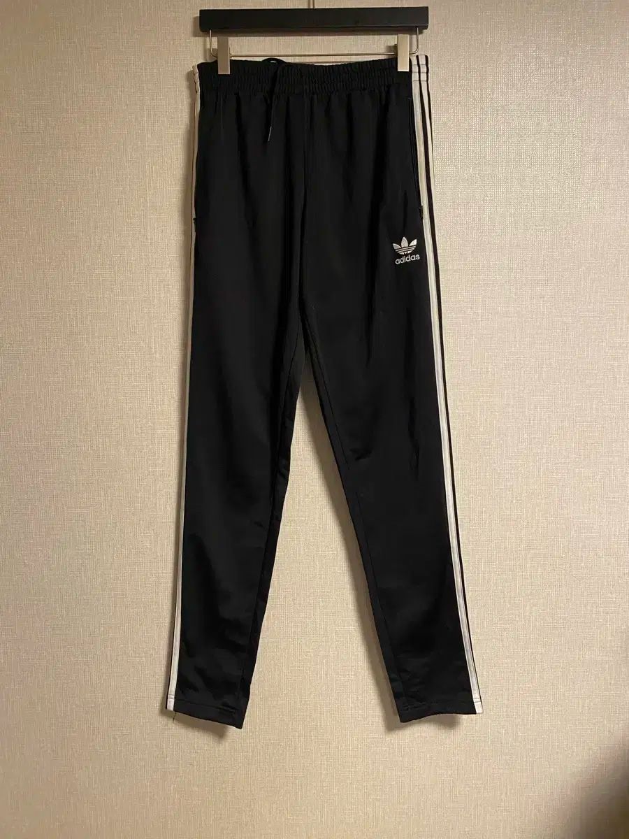 アディダス 3本線 トレーナー ズボン ブラック