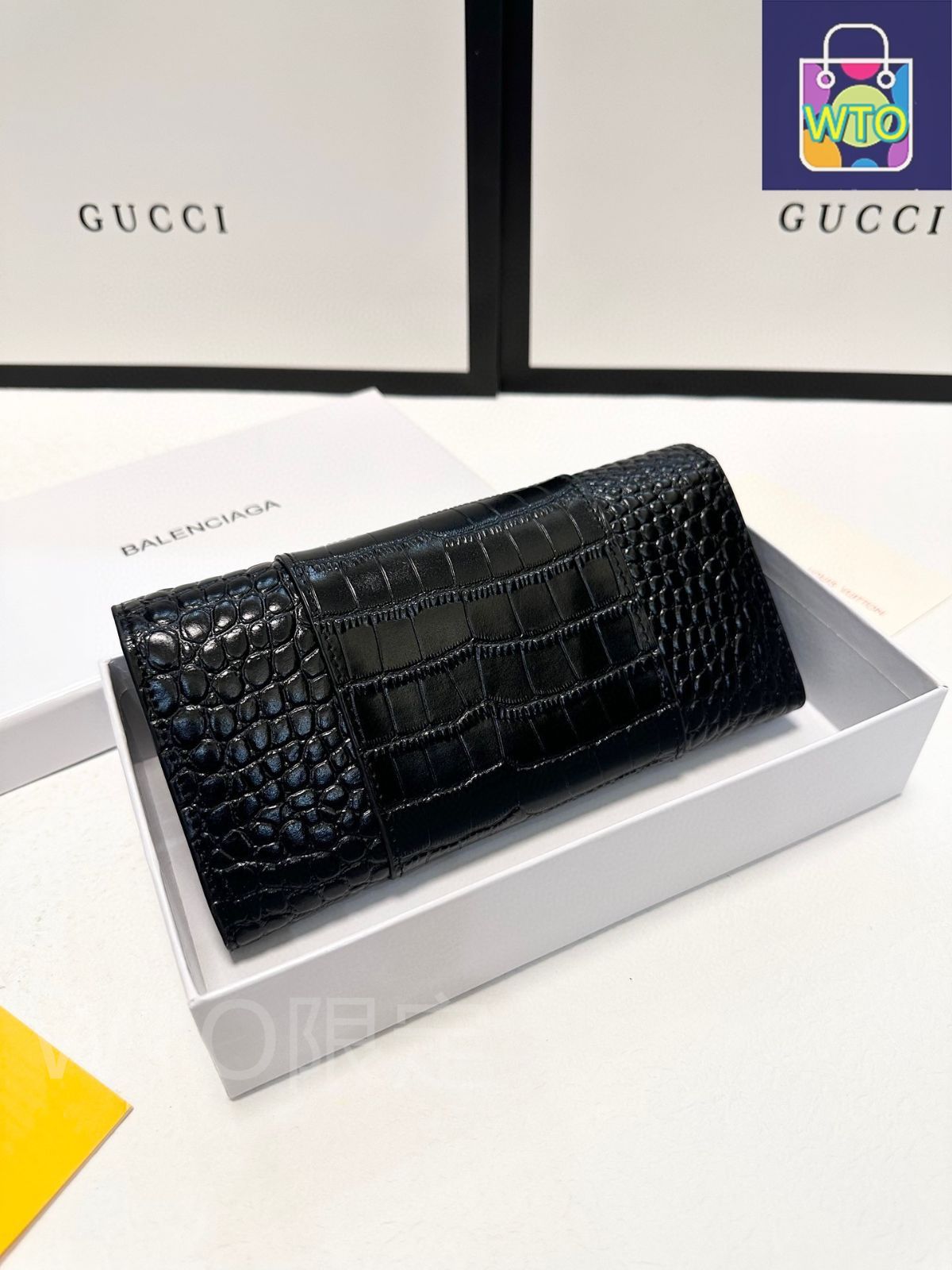 今日 Dior ディオール 人気の二つ折りウォレット 牛皮で仕上げ耐磨耗耐久性に優れ触感良好-WTO輸入2 STEELWINDOWSANDDOORS_COM