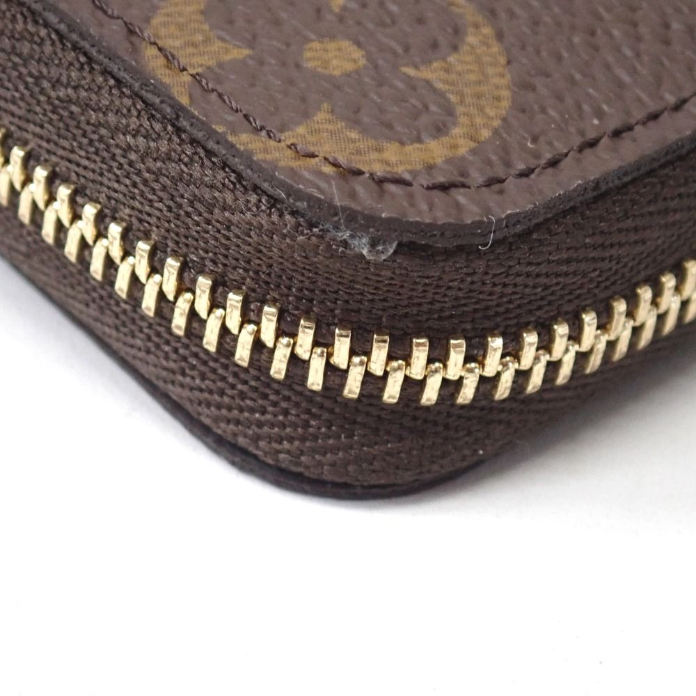 VUITTON