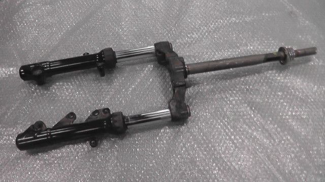 シグナス-X SR FI SE44J-303xxx の フロントフォーク 1758073915