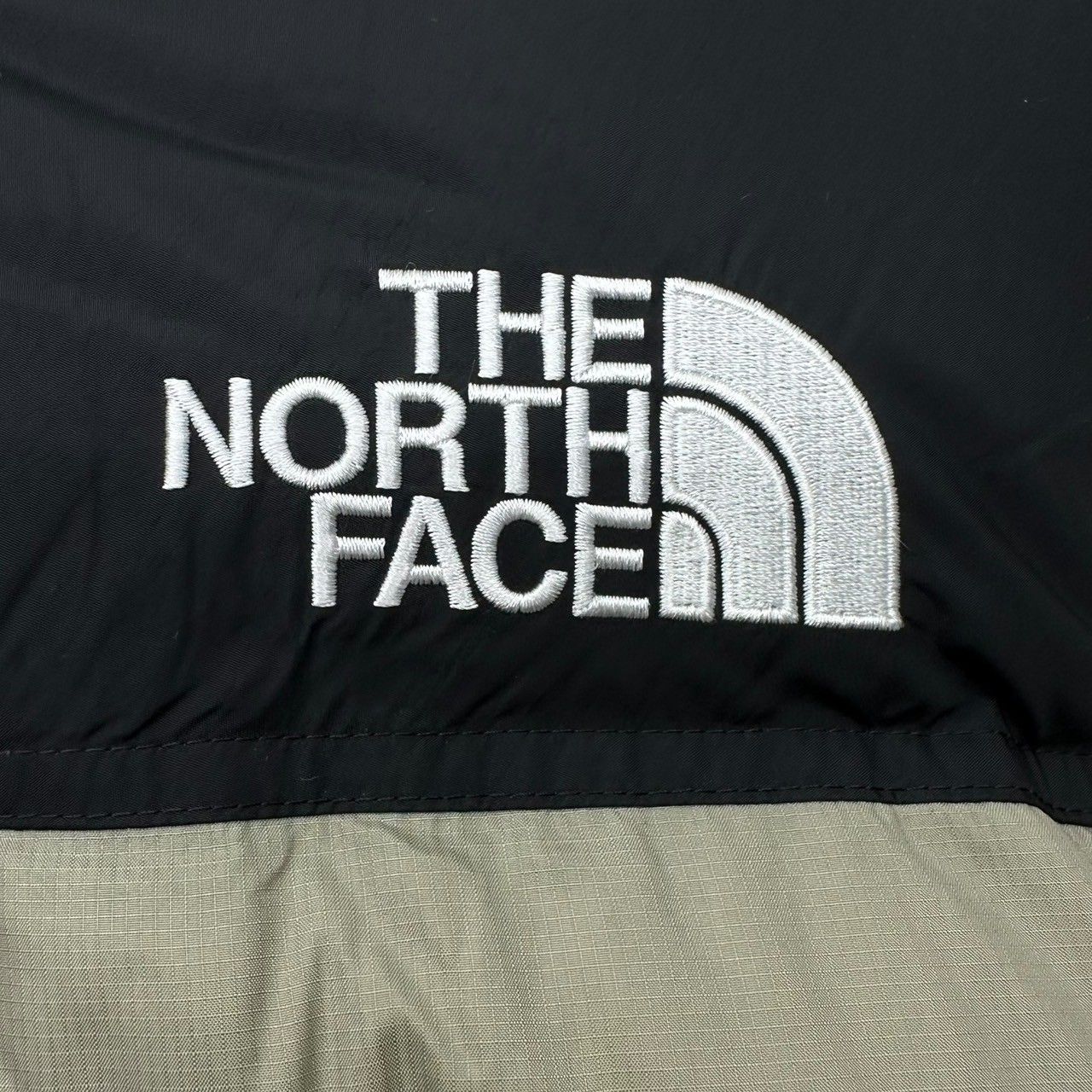 THE NORTH FACE(ノースフェイス) Nuptse Hoodie ヌプシ フーディ 