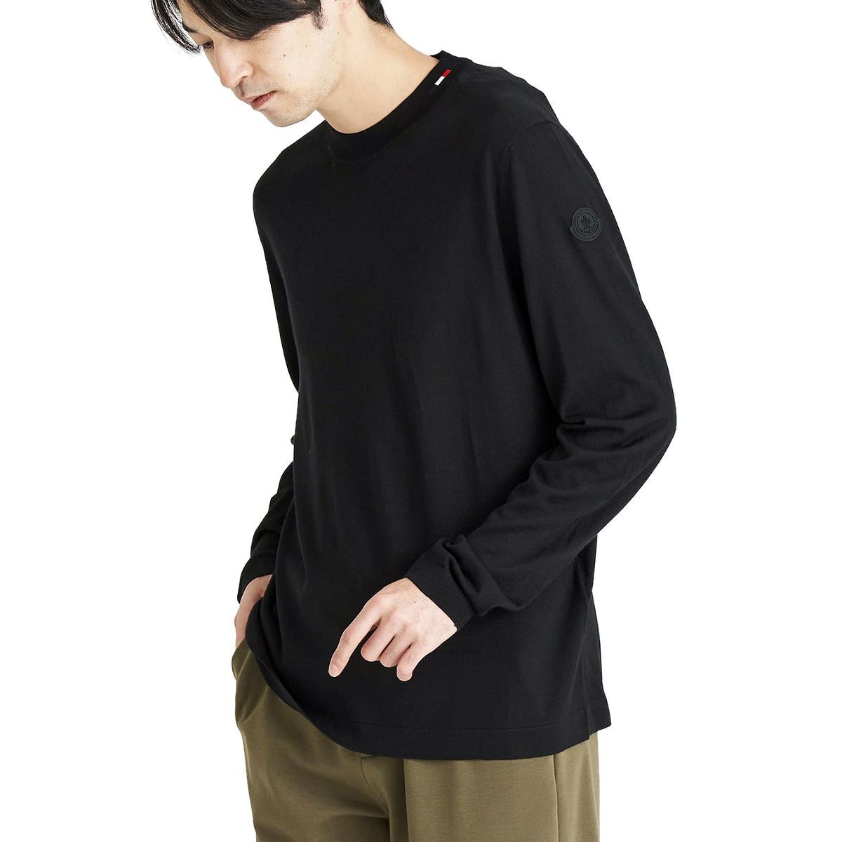37 MONCLER モンクレール 9C00029 M1180 ブラック クルーネック ニット 