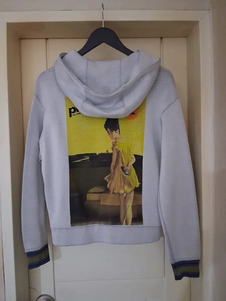 PRADA プラダ レディース プリンティング フード付きTシャツ グレー