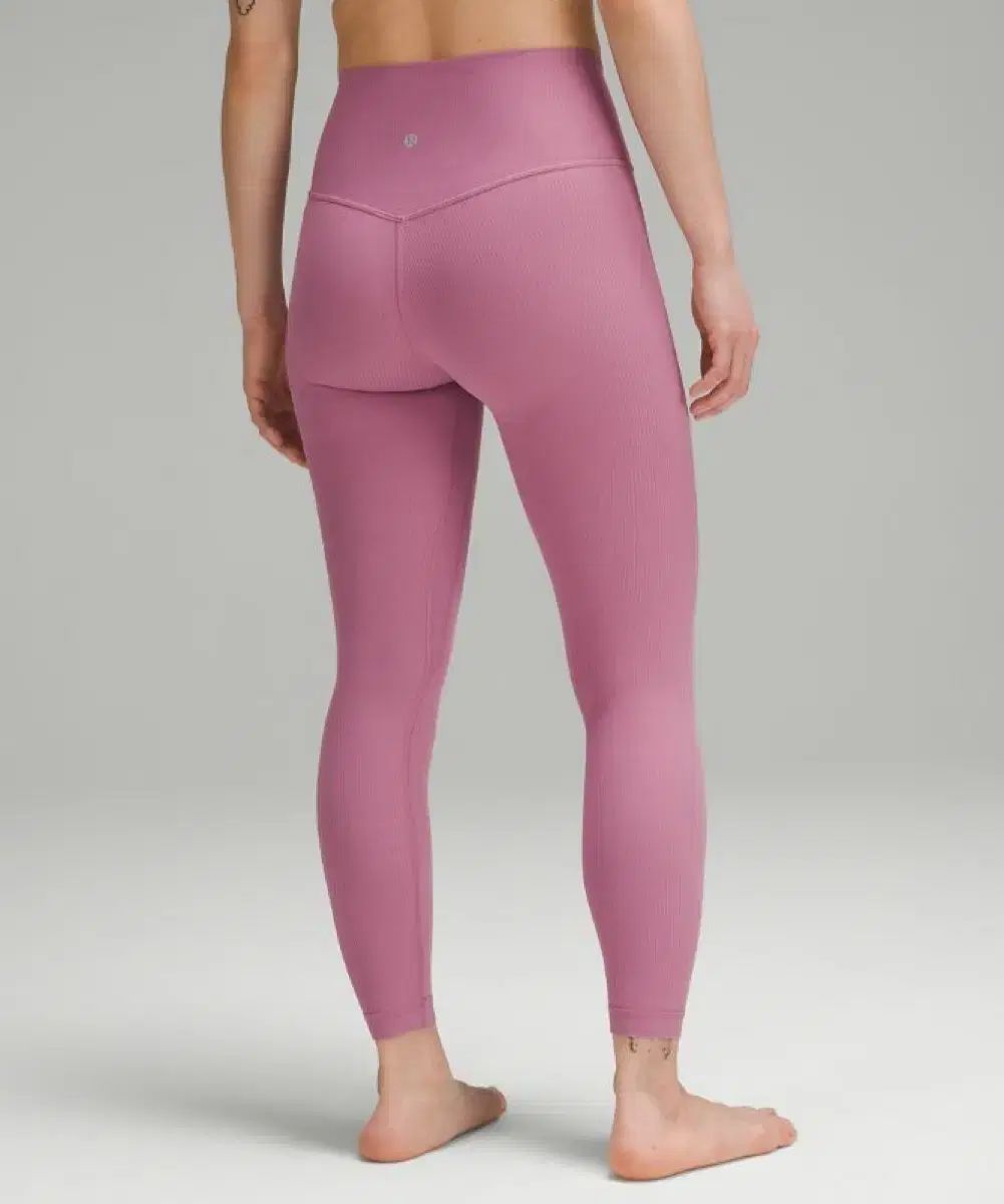 ルルレモン くすみピンク　レギンス　アジアンフィット　Ｓ lululemon(ルルレモン) リブ アジアンフィット 24 インチ