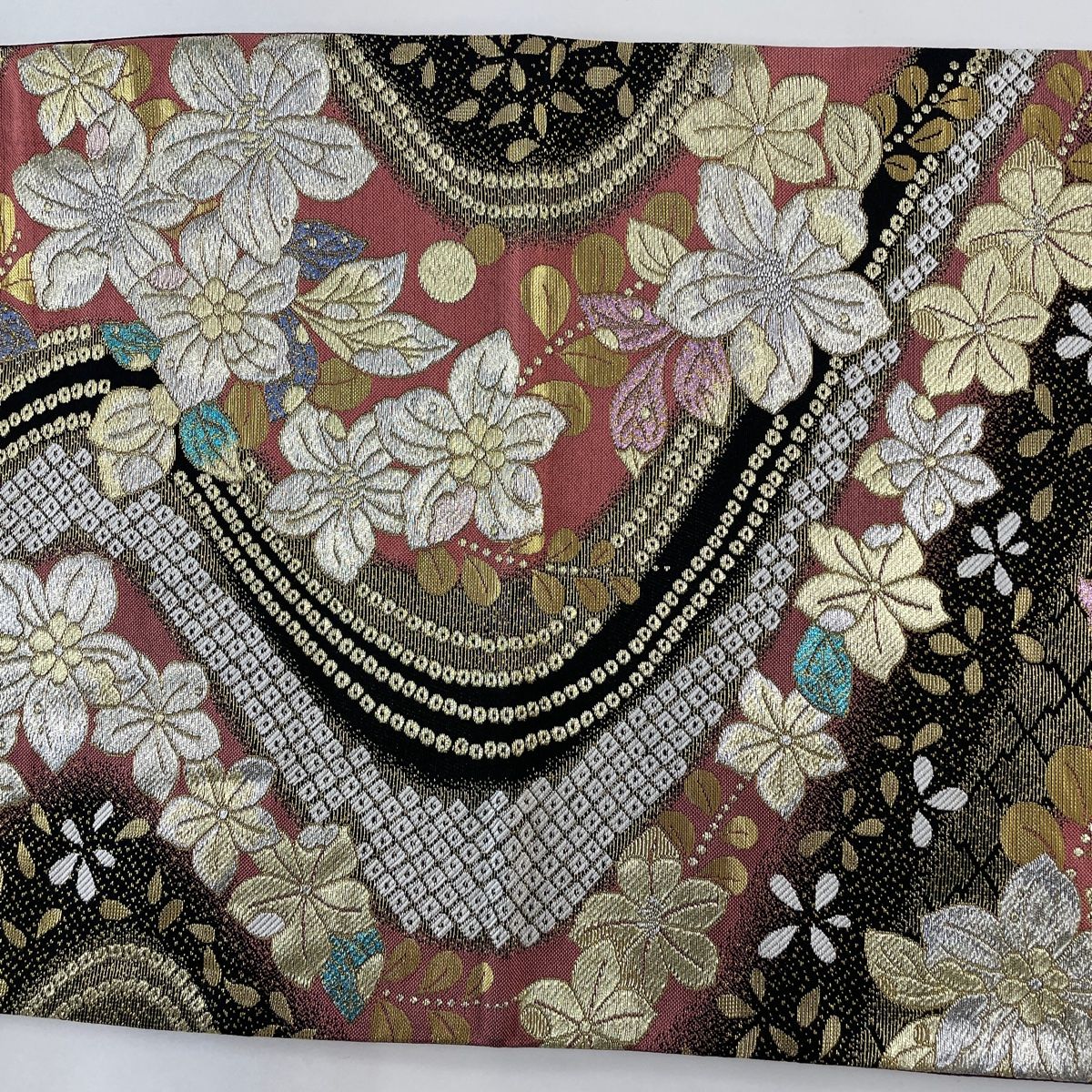 袋帯 秀品 振袖向き 草花 流水 金銀糸 箔 茜色 六通 正絹 【中古