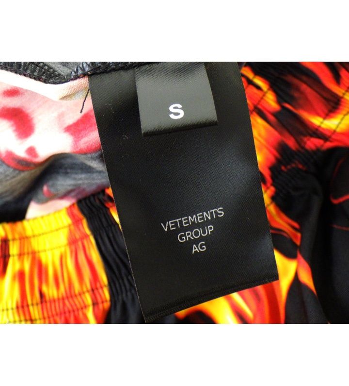 VETEMENTS