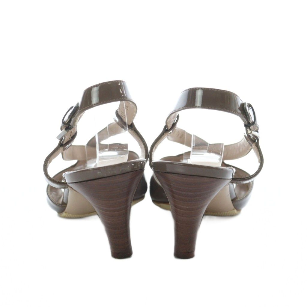 サルヴァトーレフェラガモ Salvatore Ferragamo サンダル